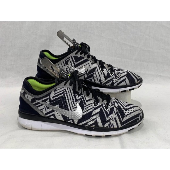 Nike Free 5.0 TR Running Trainers Shoes Black/White Pattern Women’s Size 6.5 - Picture 2 of 8